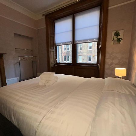Bright 3 Bedroom Edinburgh City Apt Екстериор снимка