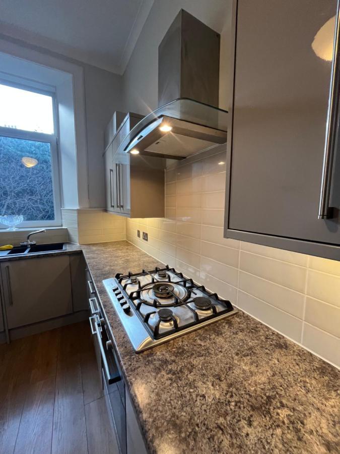 Bright 3 Bedroom Edinburgh City Apt Екстериор снимка