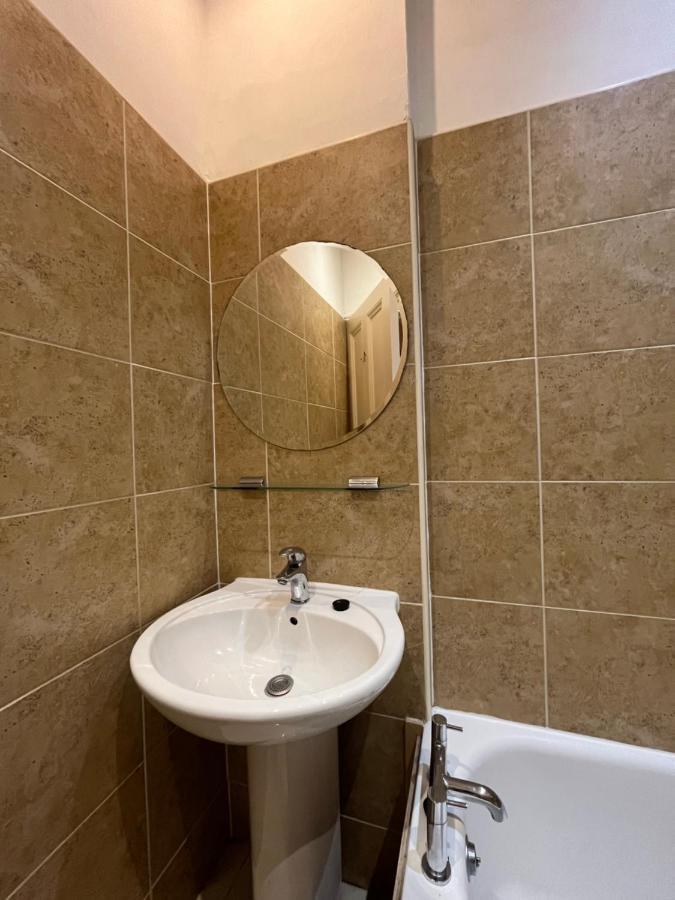 Bright 3 Bedroom Edinburgh City Apt Екстериор снимка