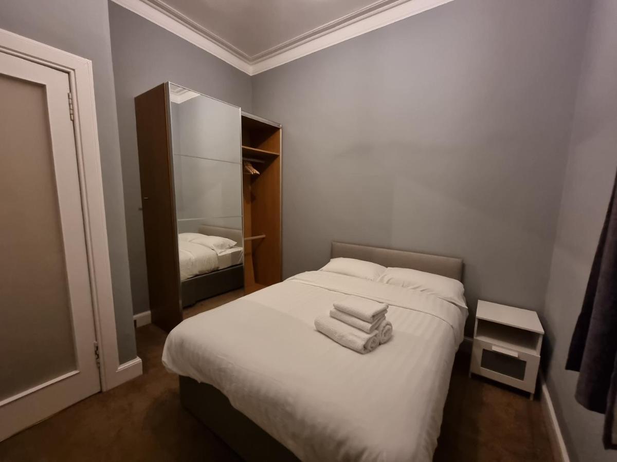 Bright 3 Bedroom Edinburgh City Apt Екстериор снимка