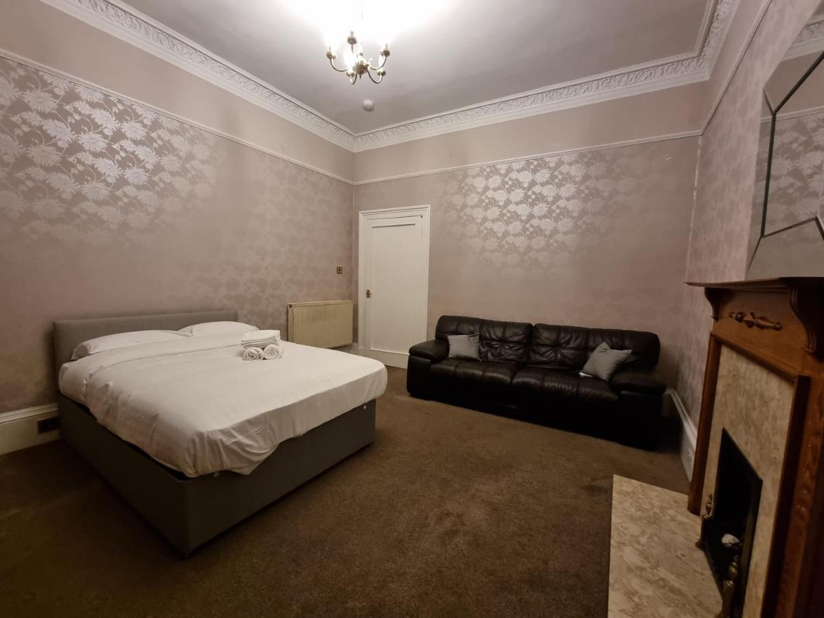 Bright 3 Bedroom Edinburgh City Apt Екстериор снимка
